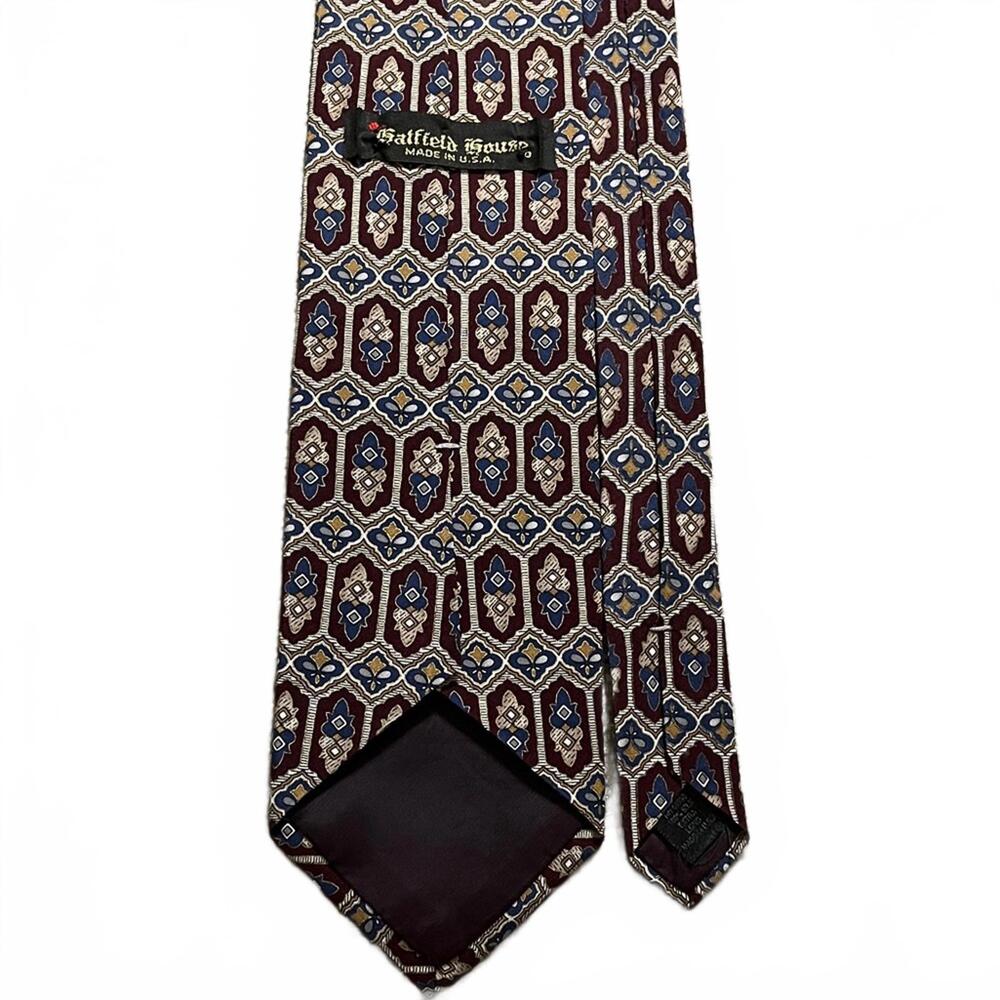 Garfield House Men's Elegant Patterned Tie - Burgundy and Blue